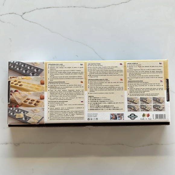 Ravioli Maker - Ravioliera -New in box from Williams & Sonoma - Picture 3 of 4